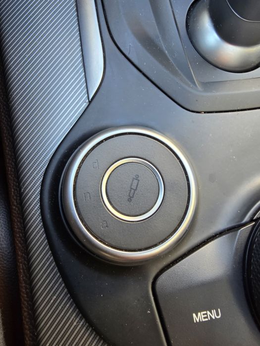 Alfa Romeo Stelvio 2.0 280cp - 1 an garanție