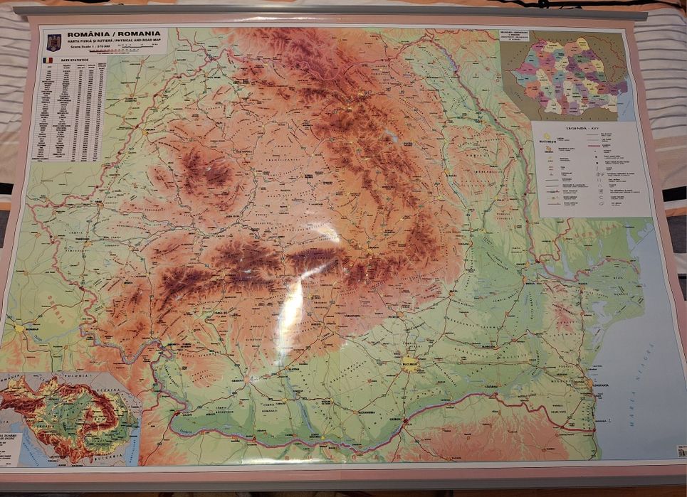 Vând 3 hărți geografice( împreună sau separat)