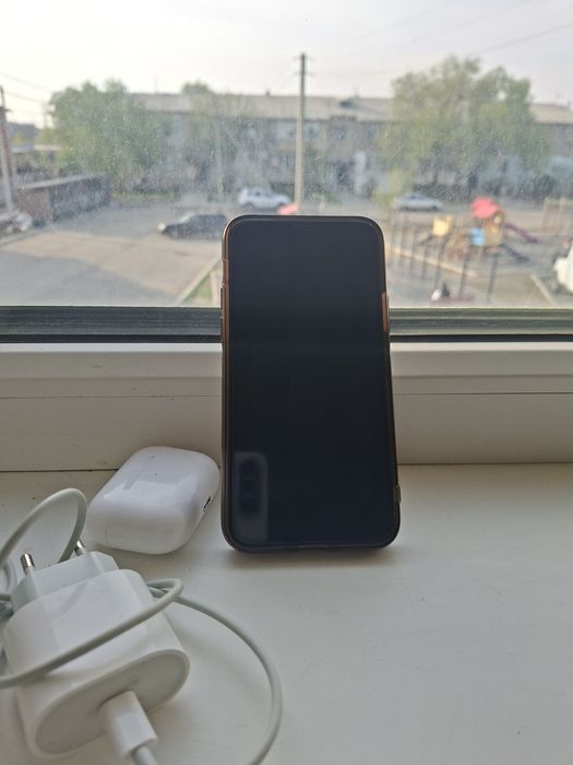 Айфон 11 про. В идеальном состоянии