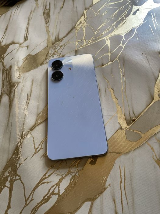 продаю Realmi note 60