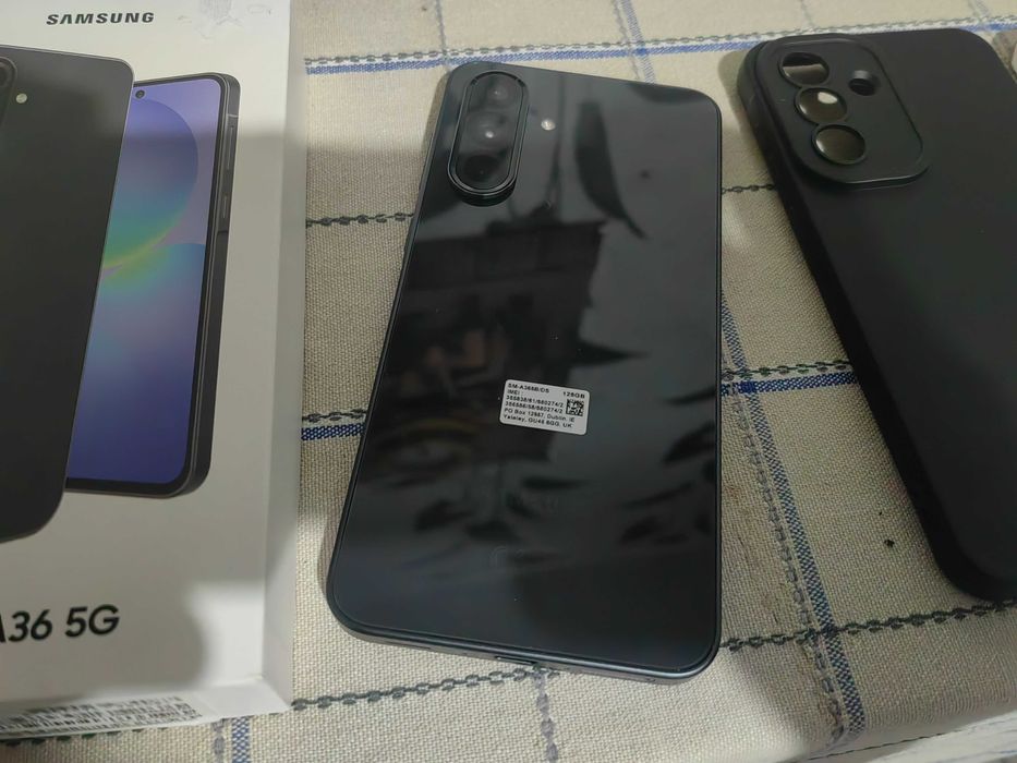 Продавам заключен от оператор samsung a36