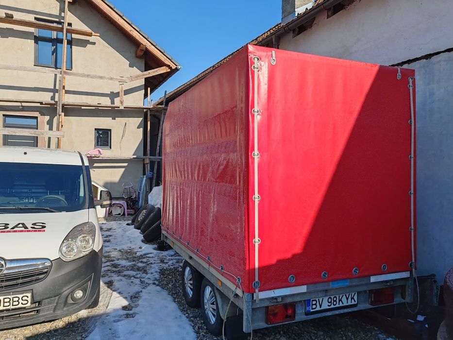 Remorca hapert de 3m lungime cu prelata