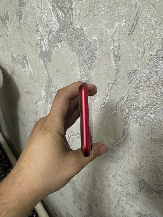 iPhone 11 Red sotiladi