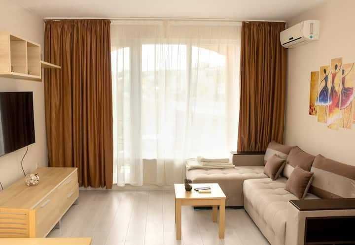 Дава се под наем Двустаен апартамент в Варна, Бизнес хотел - 60 кв.м за 306 € - Снимка #10