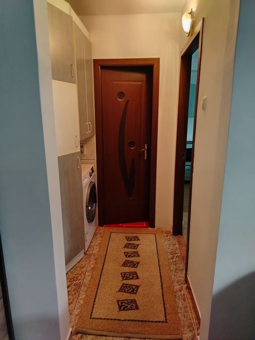 Închiriez apartament 2 camere
