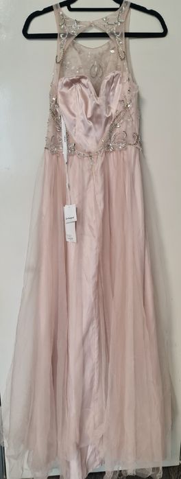 Нова официална рокля UNIQUE с етикет