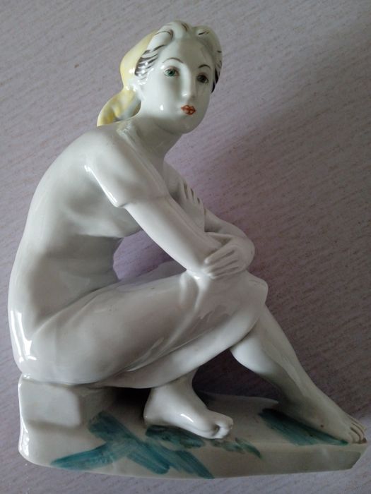 Продам статуэтка ЛФЗ 60 годы