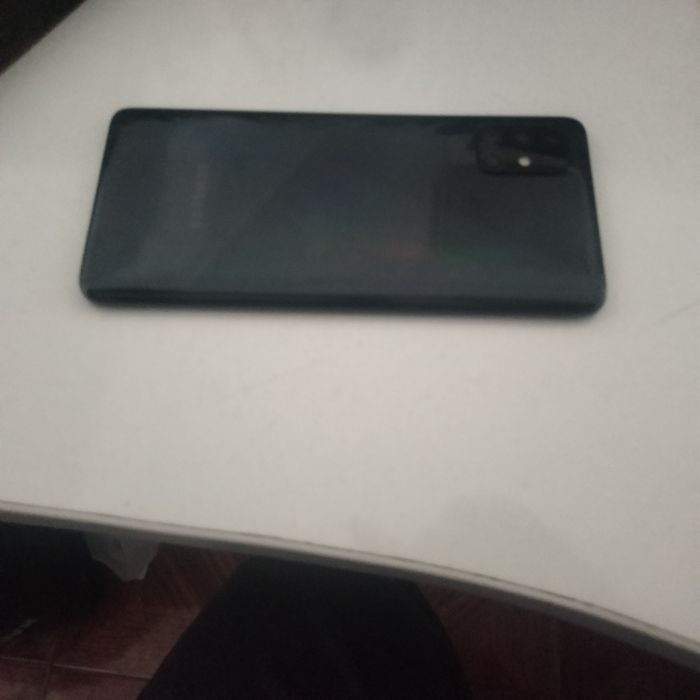 Самсунг А 51 срочно продается