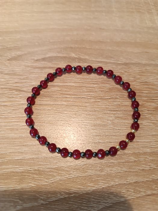 Ръчно изработена гривна от естествен камък огнен карнеол