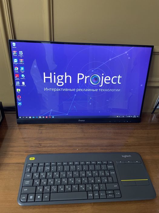 Сценсорный компютер новый