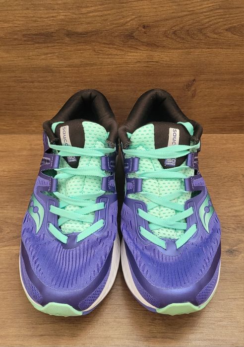 Много запазени!Дамски маратонки Saucony Ride ISO-39номер