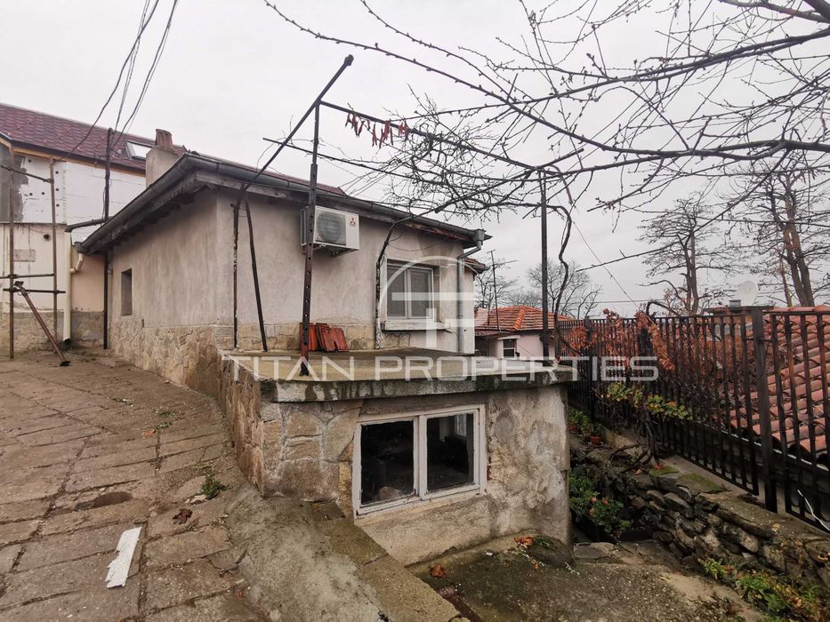 Продава се Къща в Пловдив, Център - 110 кв.м за 1319 €/кв.м - Снимка #9