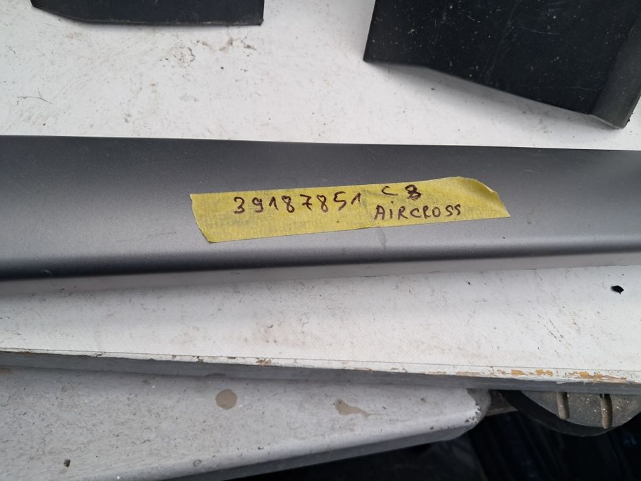 Лайсна калник врата Citroen C4 C5 Aircross Berlingo  2017/2025г