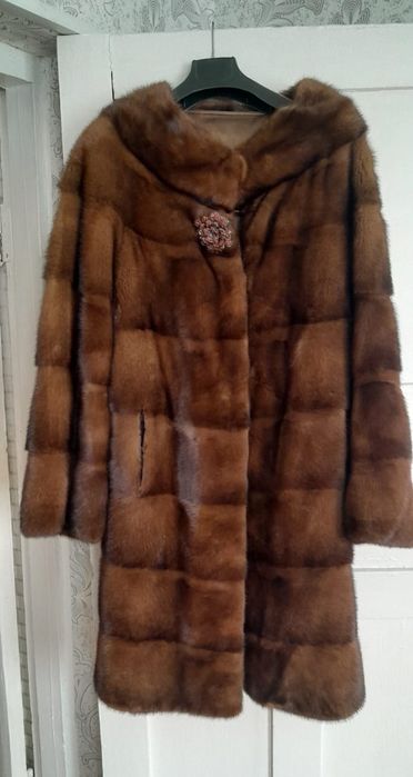 Продам  норковую шубу