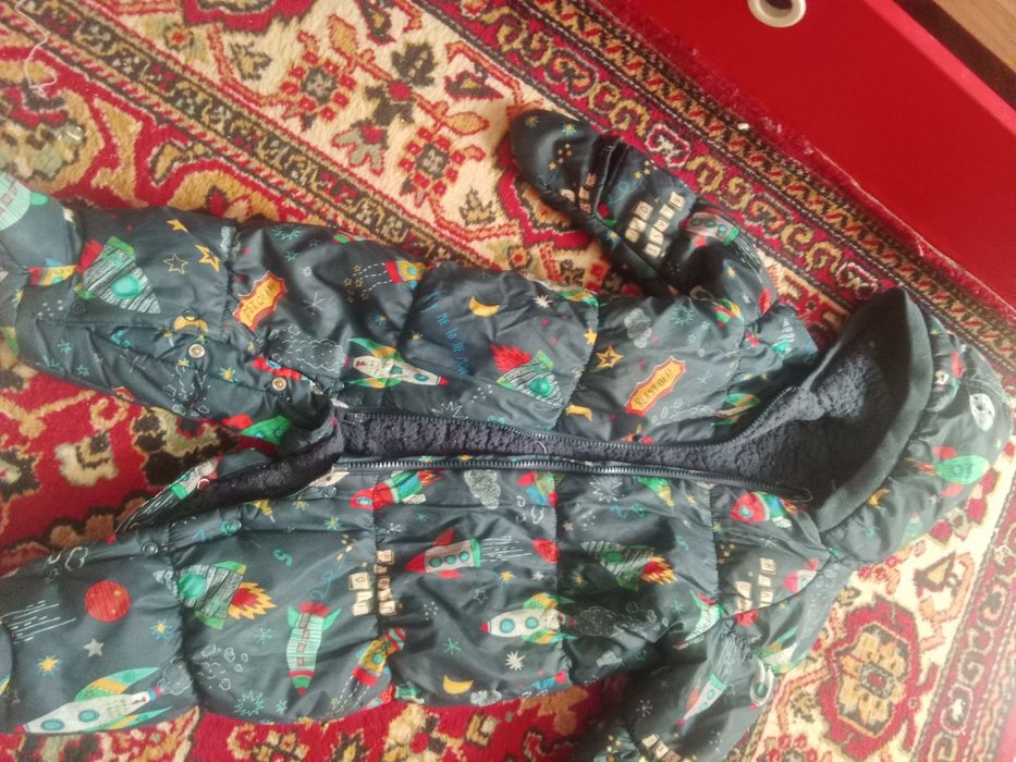 Отдам даром вещи на мальчика