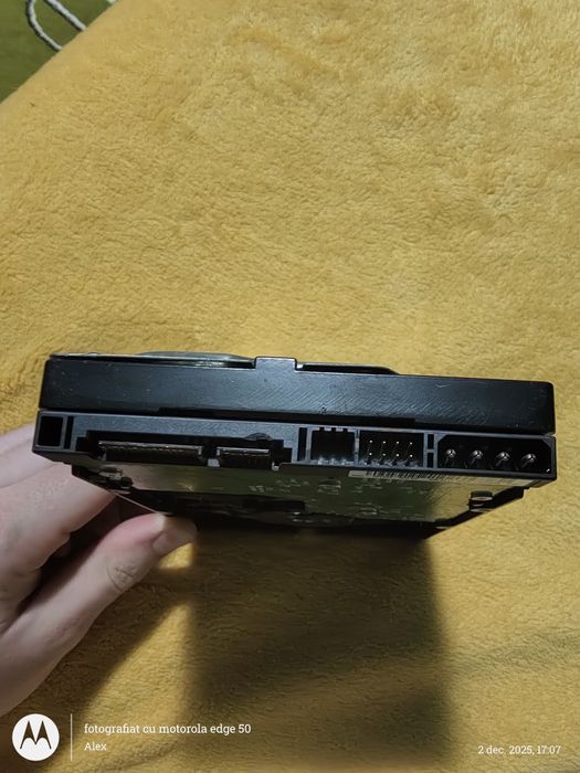 Harddisk PC Sata și Molex