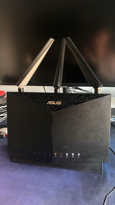 Router Asus AX5700