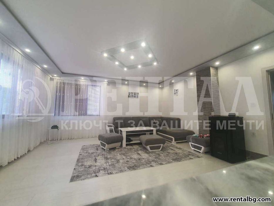 Продава се Тристаен апартамент в Пловдив, Център - 118 кв.м за 1678 €/кв.м - Снимка #1