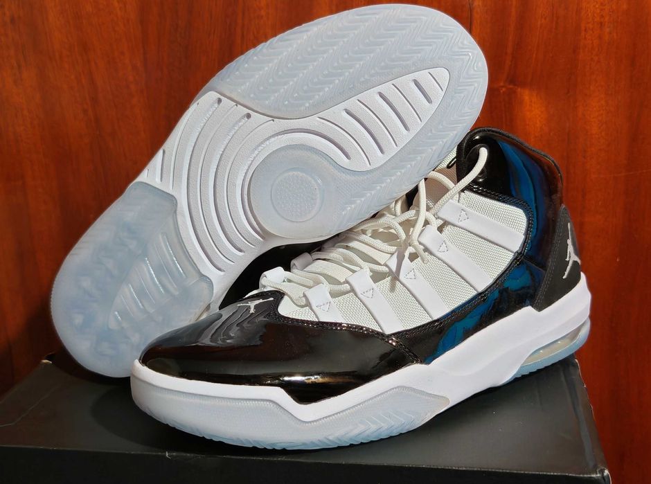 Nike Air Jordan Max Aura 44.5ти номер 28.5см стелка ЧИСТО НОВИ с кутия