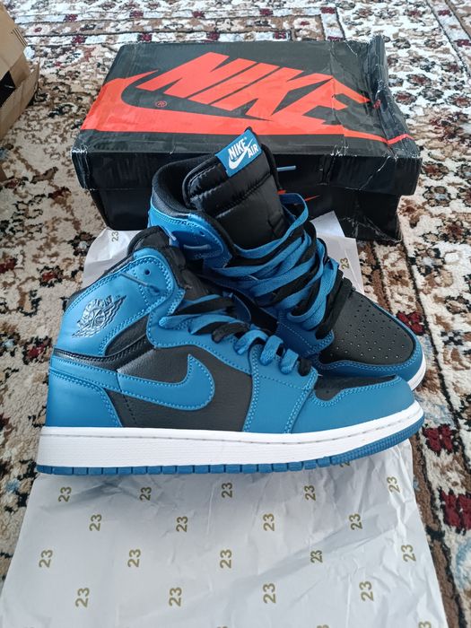 Кроссовки Nike air jordan 1