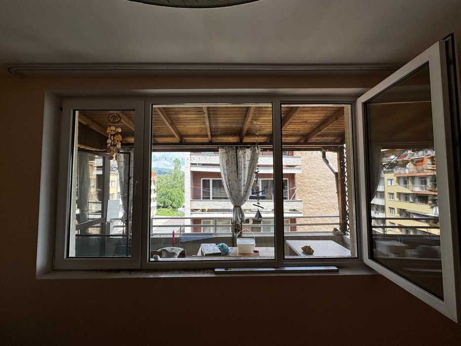 PVC дограма бяла