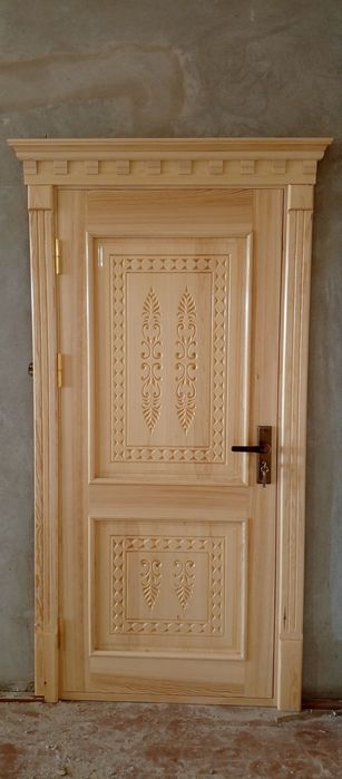 Xiva taxta eshiklar sasna taxtadan ishlangan zaqas bilan yasap beramiz