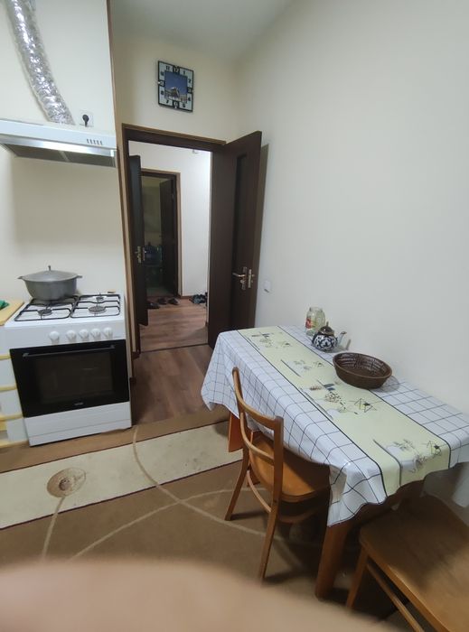 Сергили чоштепа метрони енида студентларга 100д 4та болага