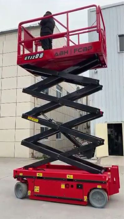 Inchiriez/vand nacela 14 M utili, noua, 40€/zi, 500€/luna.