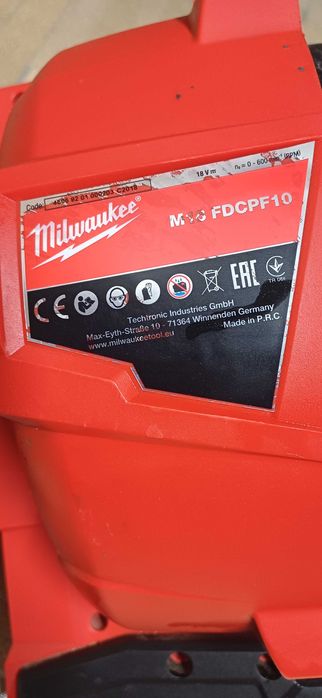 Milwaukee desfundat tevi