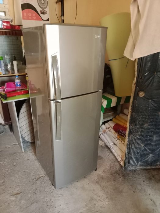 Xaladelnik lg sotiladi
