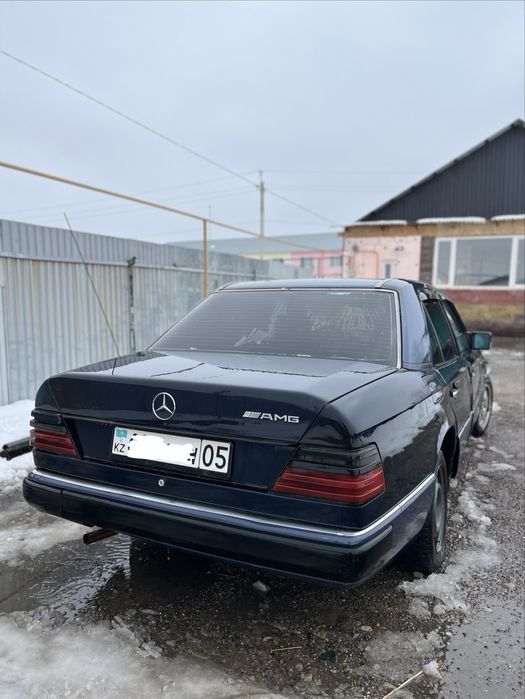 Мерседес бенз 124