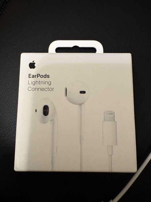 Наушники EarPods Lightning