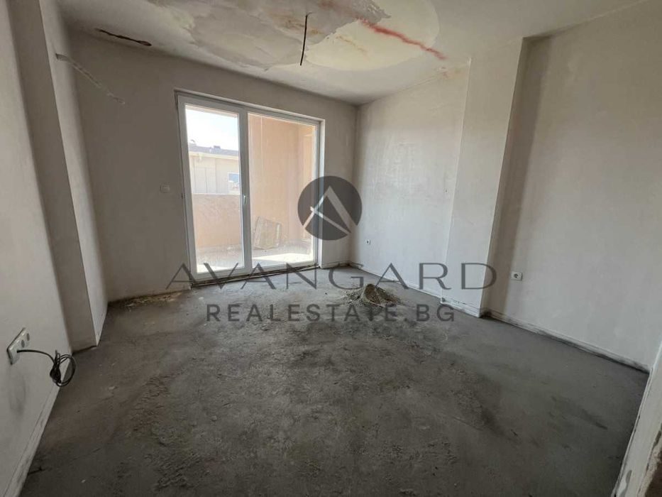 Продава се Тристаен апартамент в Пловдив, Остромила - 125 кв.м за 939 €/кв.м - Снимка #3