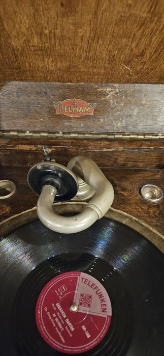 Стар английски грамофон