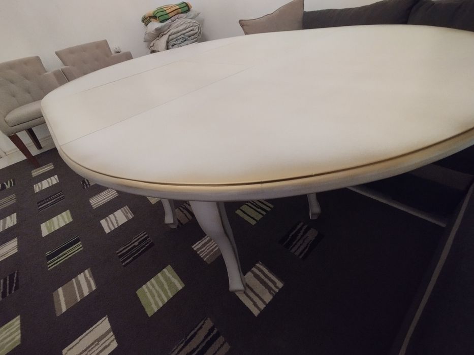 Красива холна маса