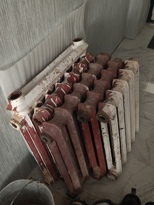 продам батареи .