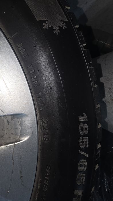 продам резину размер R15/185/65