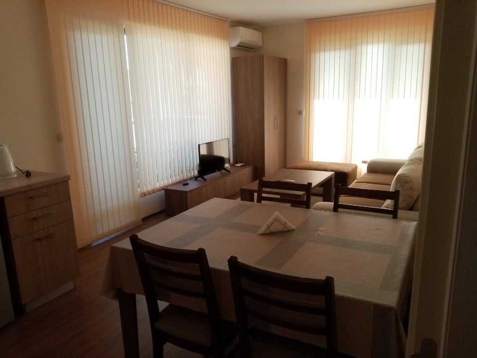 Дава се под наем Двустаен апартамент в Бургас, Сарафово - 75 кв.м за 127.5 € - Снимка #3