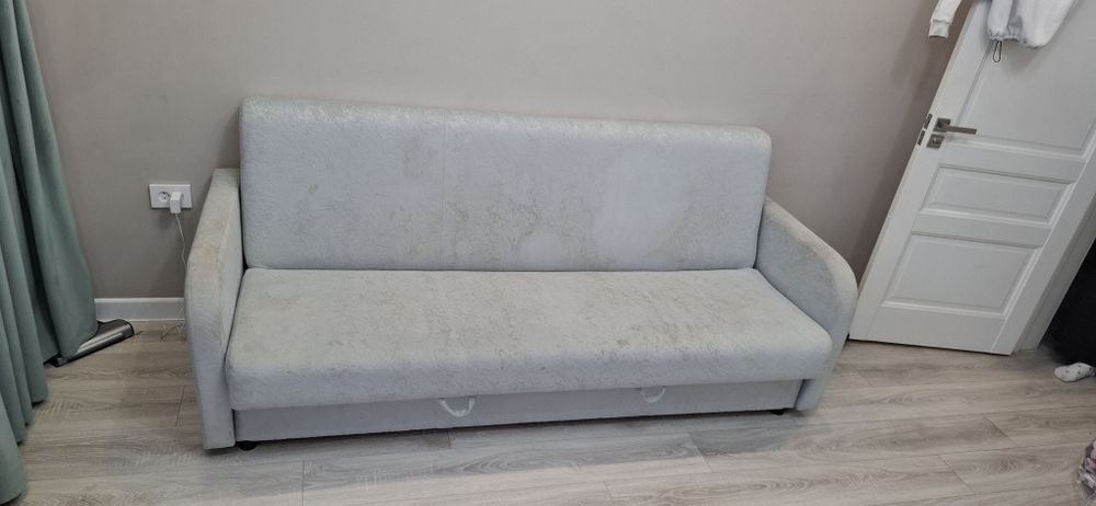 Продам хороший раскладной диван