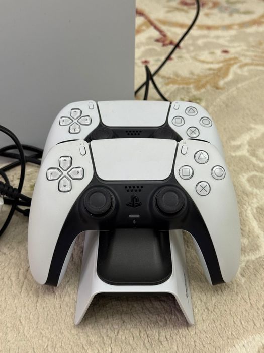 Продаю Playstation 5