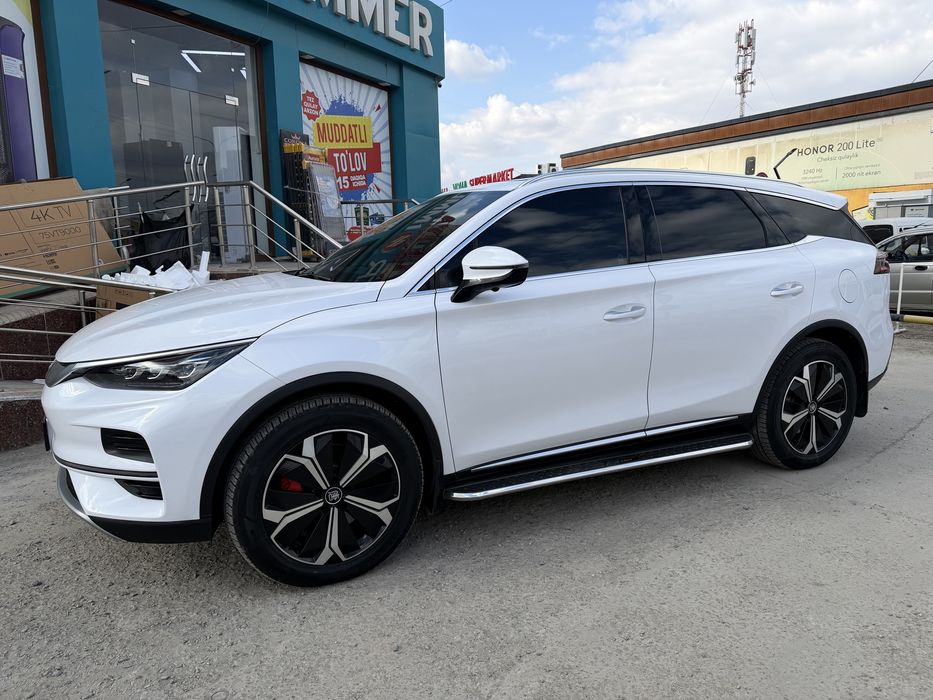 BYD Tan flagship 730km