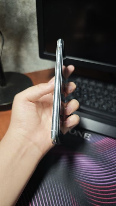 iPhone x / 64 gb