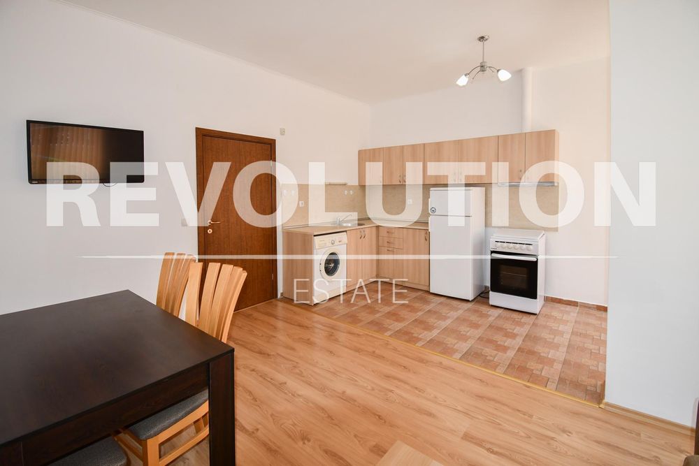 Дава се под наем Двустаен апартамент в София, Студентски град - 62 кв.м за 558.45 € - Снимка #2