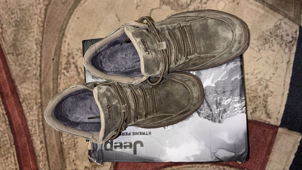 Кроссовки зимние