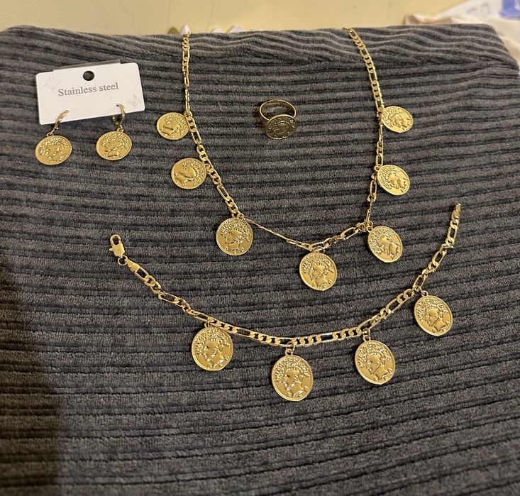 Set placat cu aur 18K