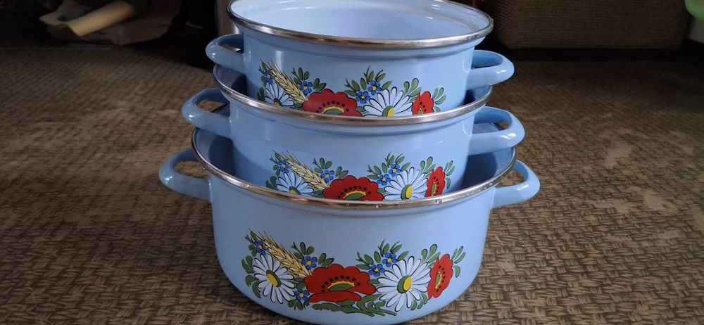 Набор кастрюль из 3 штук