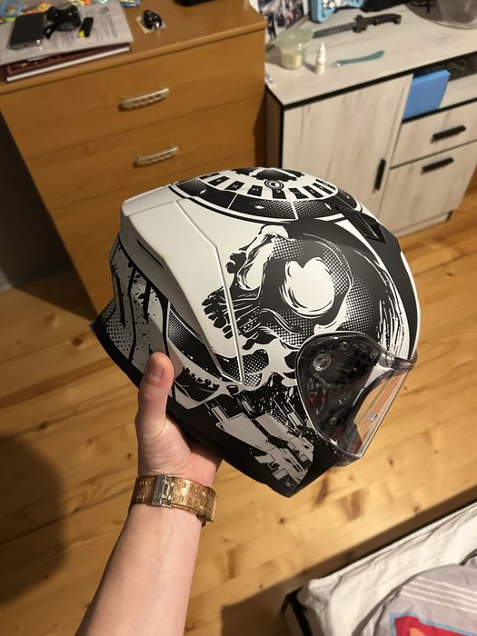 Каска Airoh………….