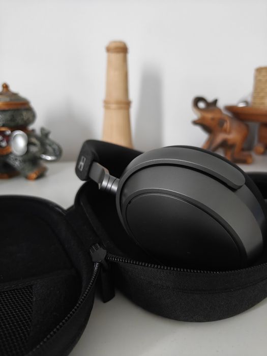 Casti Sennheiser Momentum 4