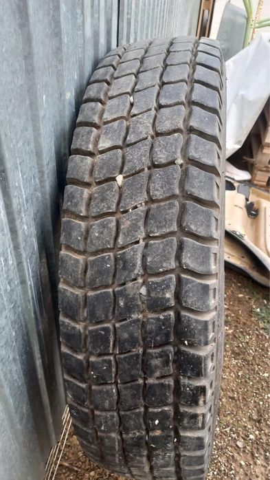 Камаз покрышка 2  шт есть