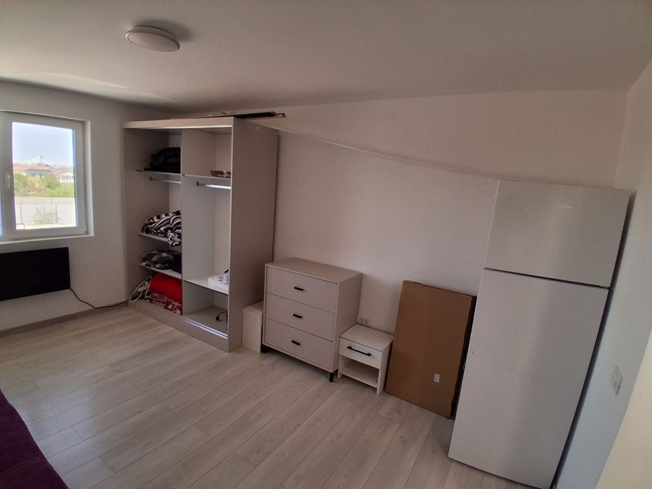 Garsoniera de închiriat